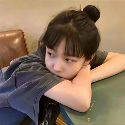 鲁卜哈利沙漠：非洲的女人封面