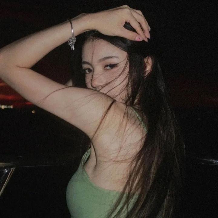 她们的盛夏微爱封面